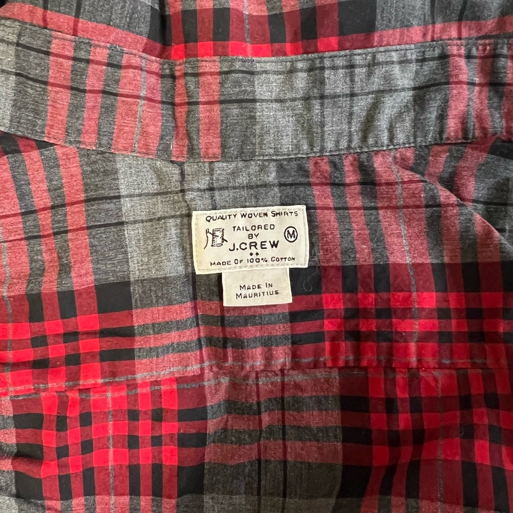 J. Crew - Long sleeve button up shirt - Red, Black, Gray plaid - Men’s Medium - Picture 3 of 3